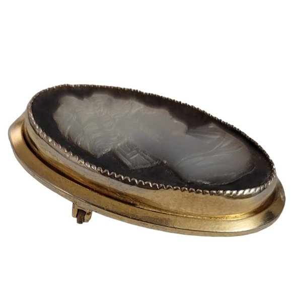 Catamore 1-20 12K GF Gold Filled Shell Carved Cameo Brooch, Signed E85 - Picture 3 of 10